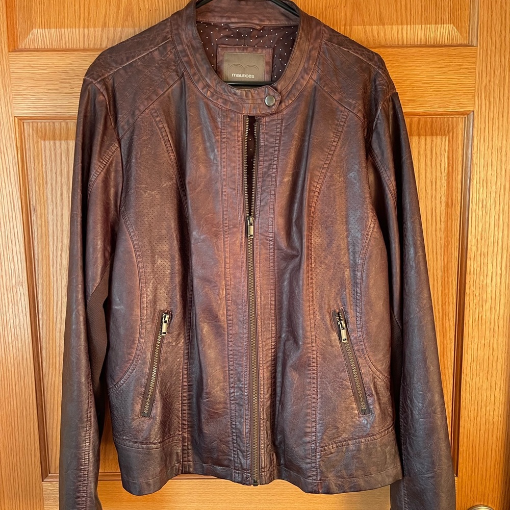 Maurices Womens plus Size 3X, Long Sleeve Moto Jacket Burgandy/Brown, pleather